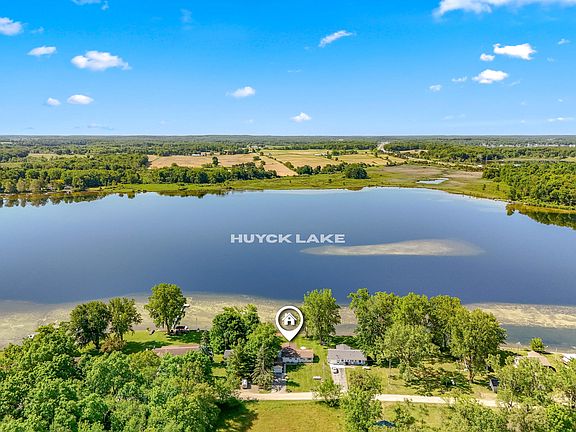 3rd image of 517 Harbaugh Dr