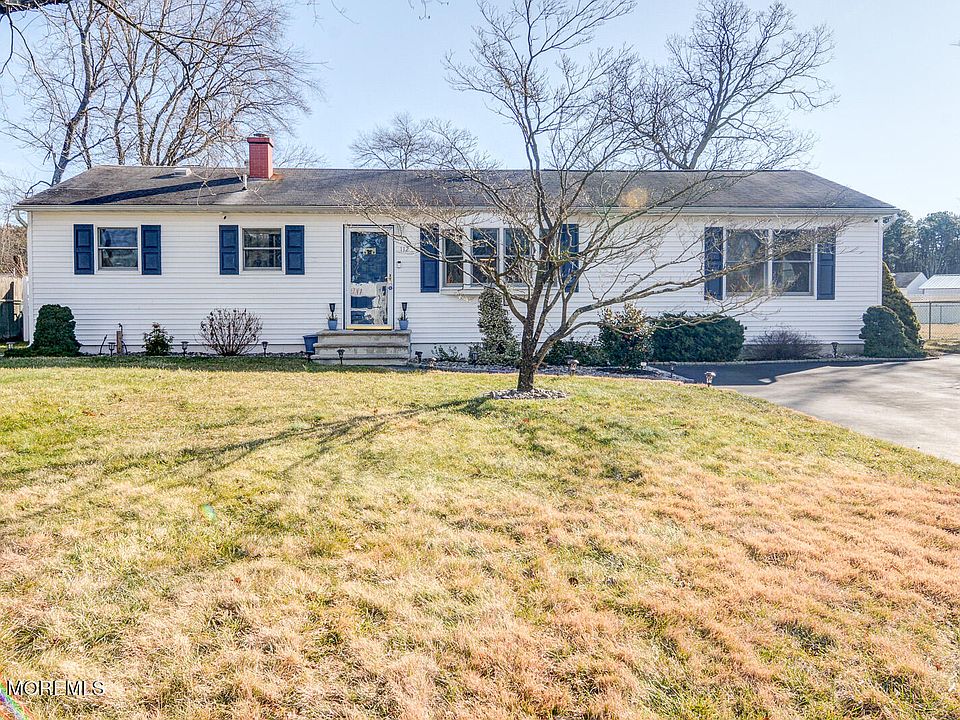 1st image of 112 Teakwood Drive