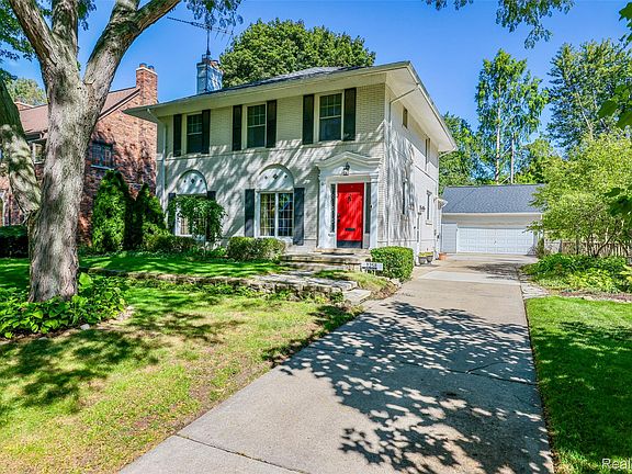 2nd image of 1258 Bedford Rd