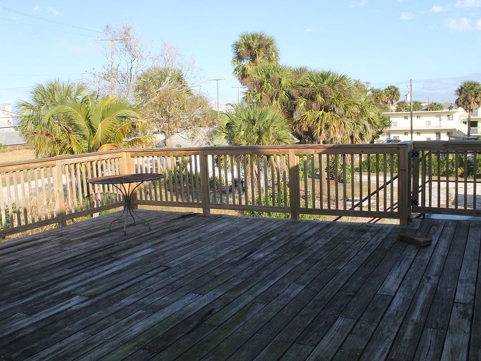 Large deck area