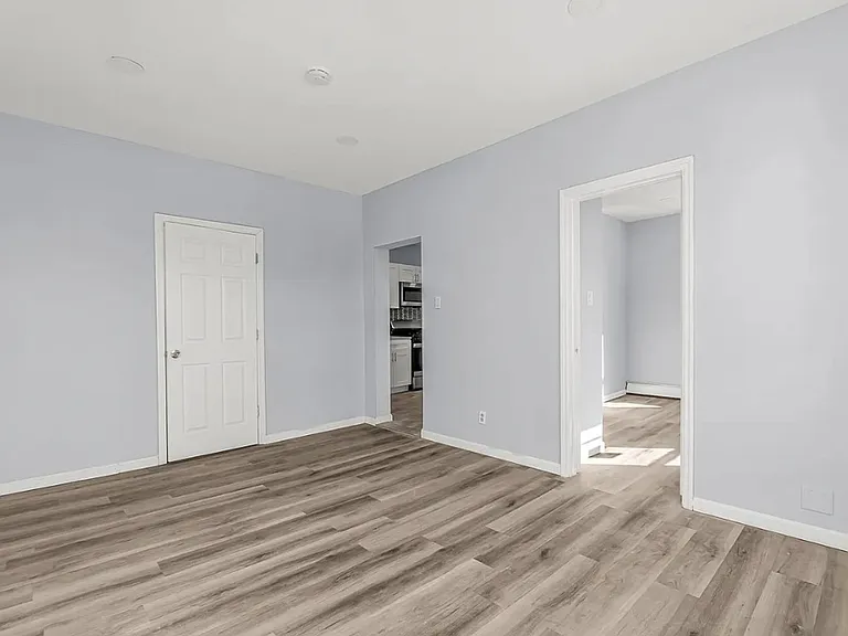1220 Pembroke St — Photo 6