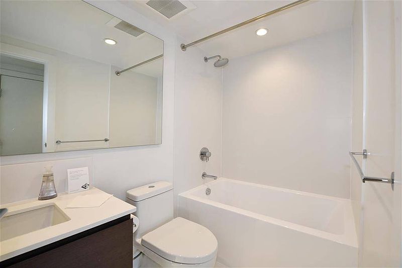 Richmond Apartment for rent - 2 Bedrooms — photo 15