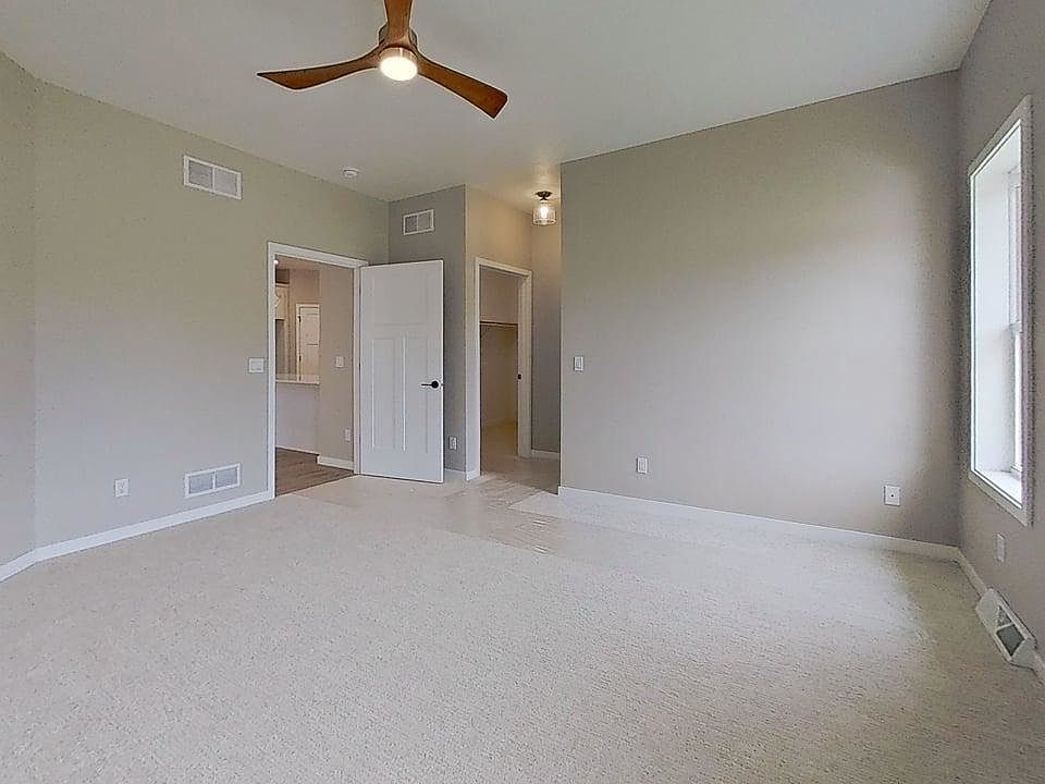 1st image of 3770 Newcastle #51