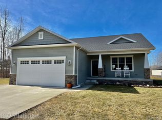 6085 State Rd, Fort Gratiot, MI 48059