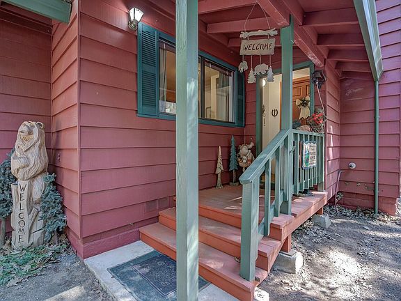 2nd image of 34595 Dusty Spur Ln