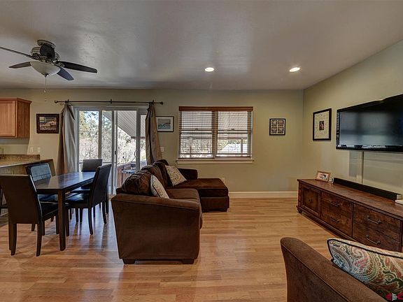 3rd image of 64 Canyon Creek Trl