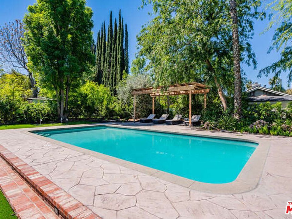 1st image of 5907 Jumilla Ave