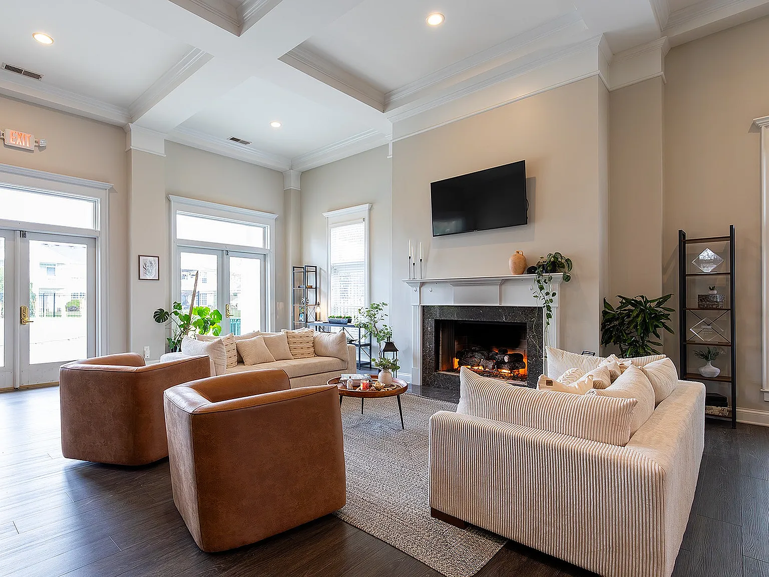 Chestnut Hill Apartments — Photo 3