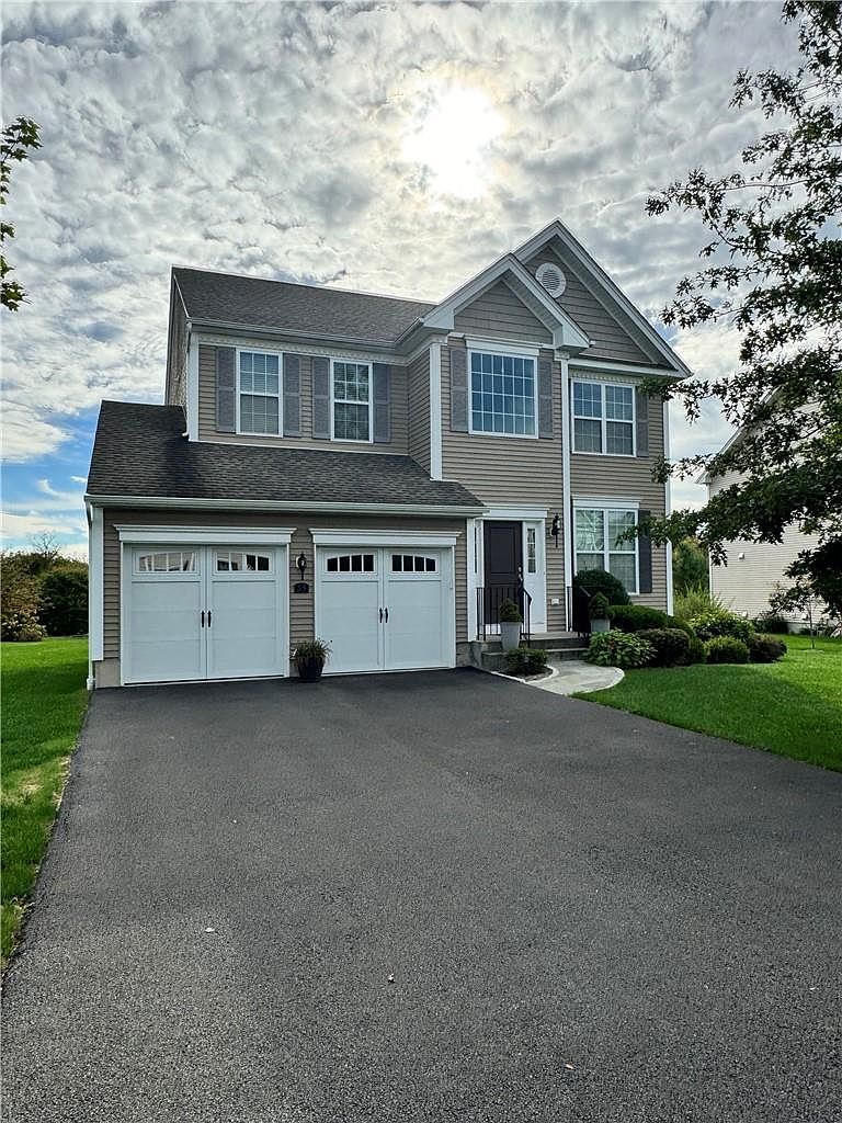 35 Tompkins Lane, Hopewell Junction, NY 12533 | Zillow