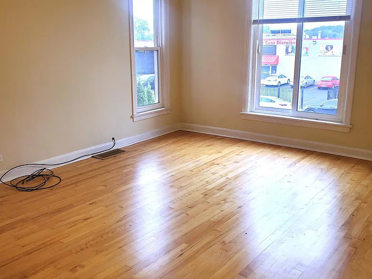 5438 N Elston Ave #2 — Photo 1