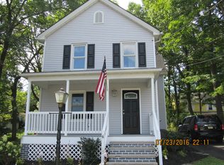 6 Maple St, Andover, NJ 07821