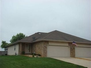 2034 E Primrose St, Republic, MO 65738