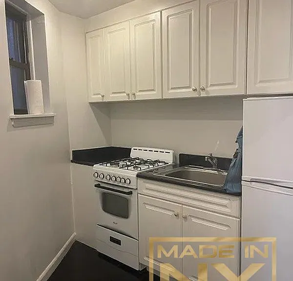 171 E 77th St #3D — Photo 3