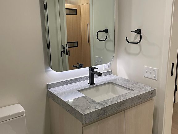 4th image of 950 Tennessee St #206