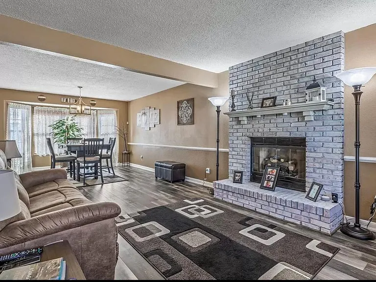 1393 Apple Hollow Dr — Photo 7