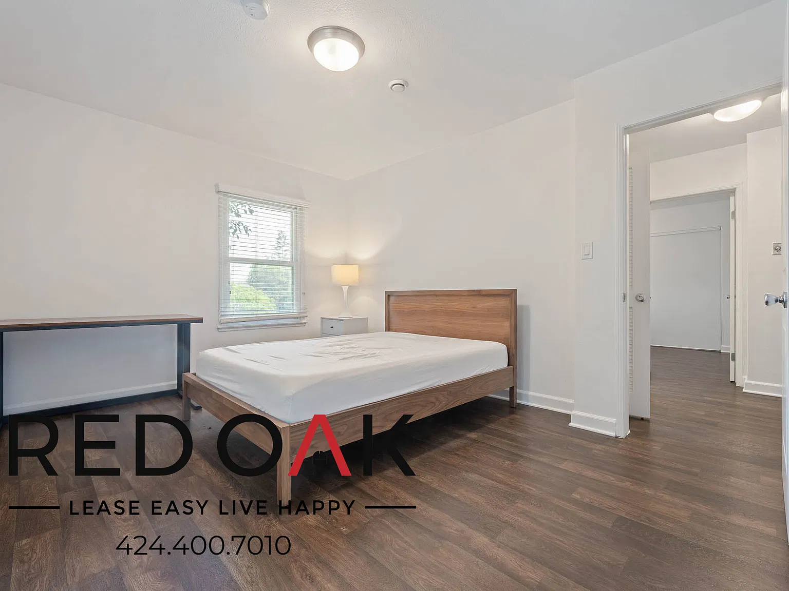 ~4 Weeks FREE~ Welcoming Two Bedroom with Open Plan and On-Site Laundry ~ In The Heart of Westche... — Photo 2