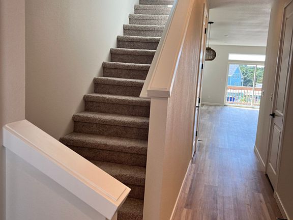 2nd image of 333 SE Jetty Ave #2