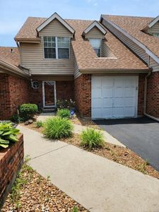 3604 Candlewyck Club Dr APT E, Florissant, MO, 63034