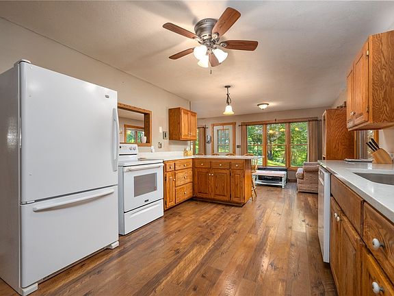 4th image of 889 Vijobi Trail