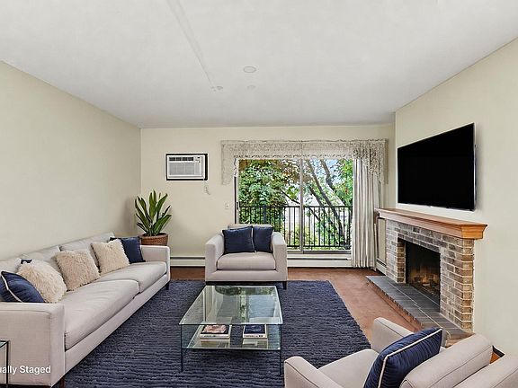 4th image of 4201 Lakeside Ave N APT 307