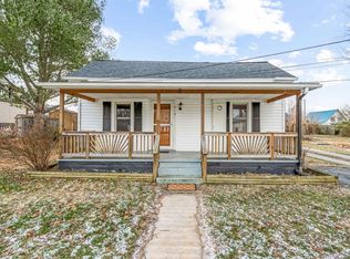 219 Denby St, Radford, VA 24141