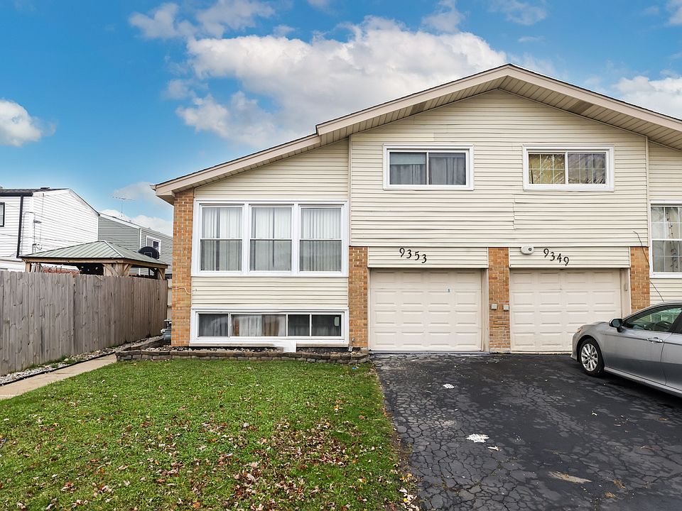 1st image of 9353 Twin Oaks Ln