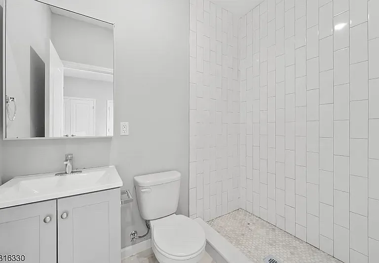 31 Stout St #1 — Photo 8