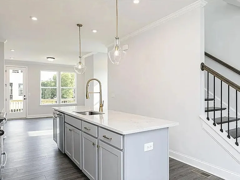 309 Skylar Ter SE #30 — Photo 6