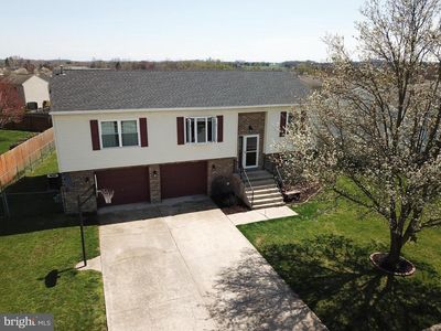 2991 Solar Dr, Dover, PA, 17315