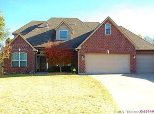 19922 E 49th Pl S, Broken Arrow, OK 74014