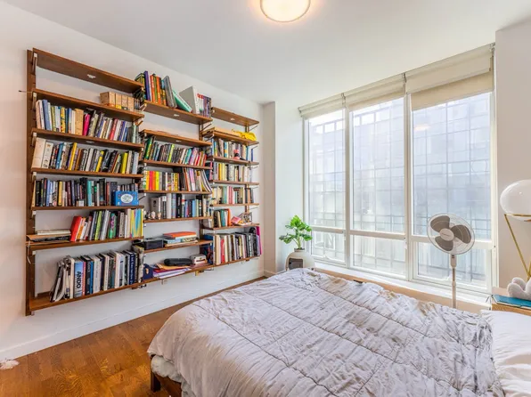 27-17 42nd Road image 18 of 43