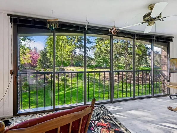 5501 Dewey Hill Rd APT 140, Edina, MN 55439