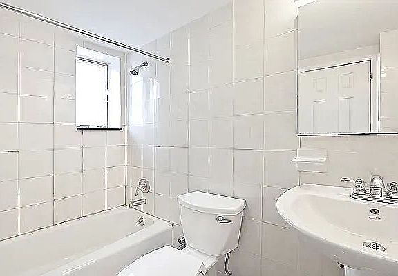 5th image of 95 E 7th St APT 10