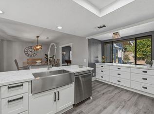 929 Pepper Tree Ln, Fallbrook, CA 92028