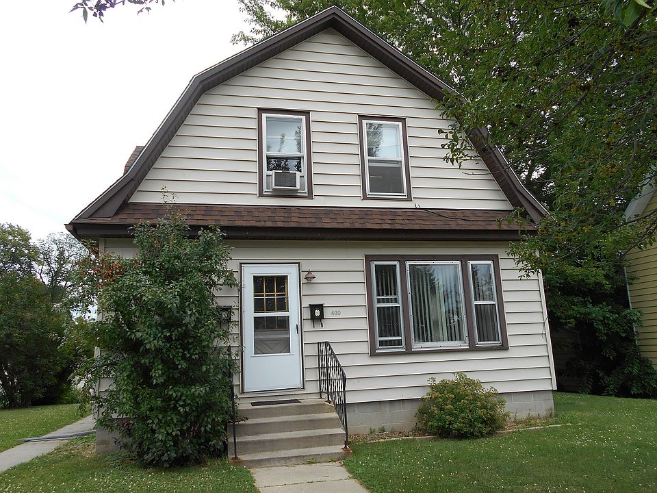 1st image of 409 N Elm St