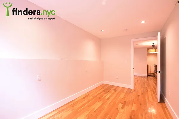 Rented by Clove Realty LLC | media 9