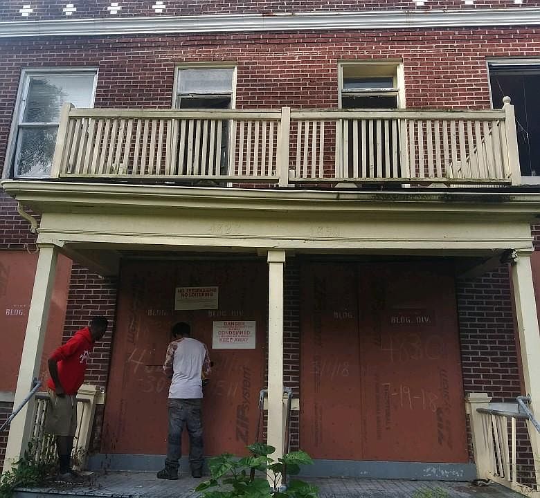 1st image of 4828-4830 Hammett Pl