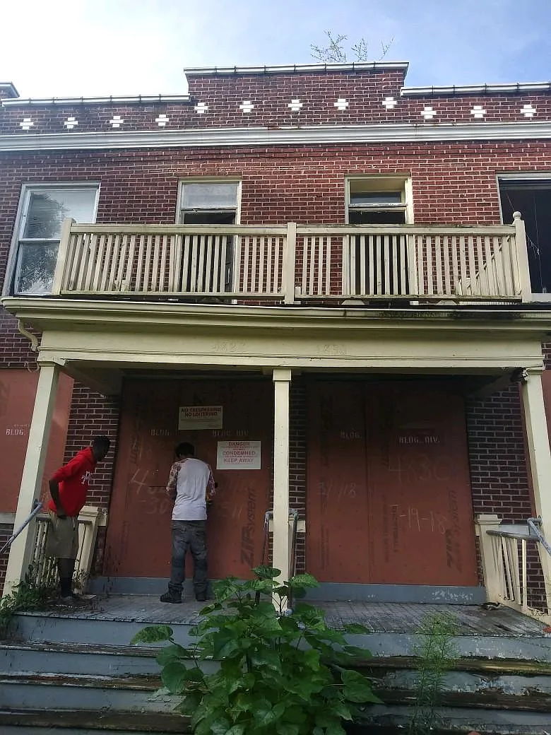 4828-4830 Hammett Pl photo 1