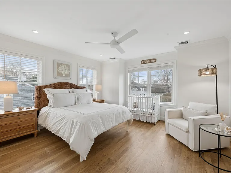 106 Powell Ave — Photo 13