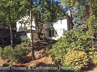 10530 SW 64th Dr, Portland, OR 97219