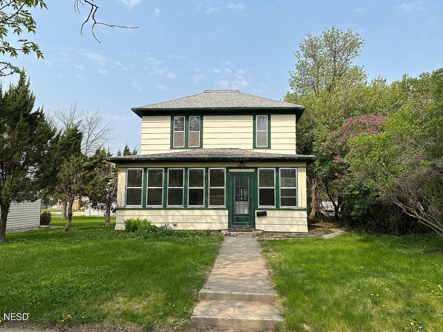 911 E 2nd St, ster, SD 57274 MLS 322101 Zillow