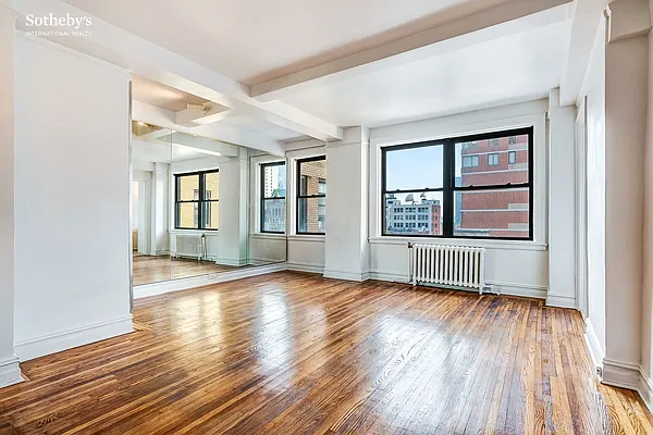 Rented by Sotheby's International Realty | media 23