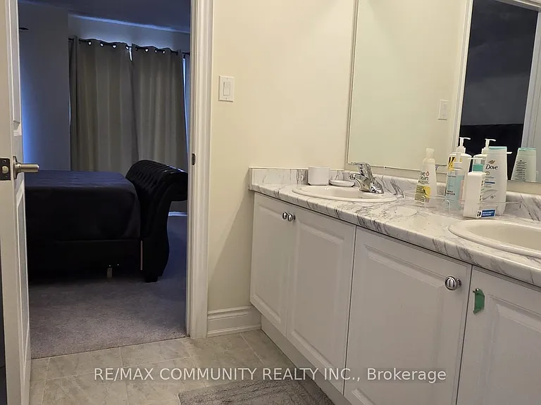15 Hancock Cres — Photo 22
