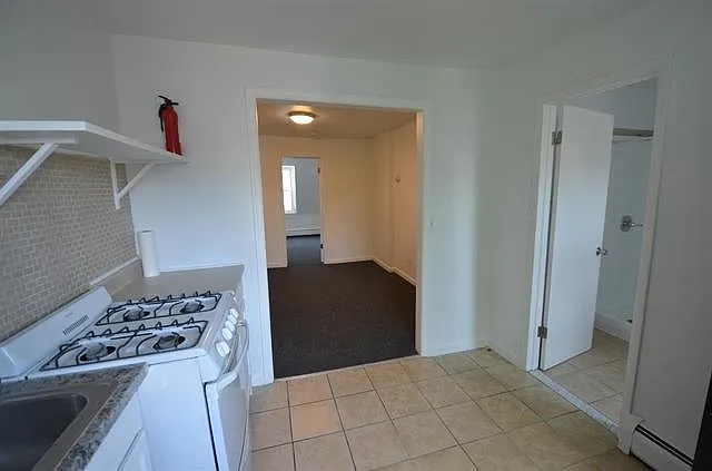 30 Yale Ave #3 — Photo 6