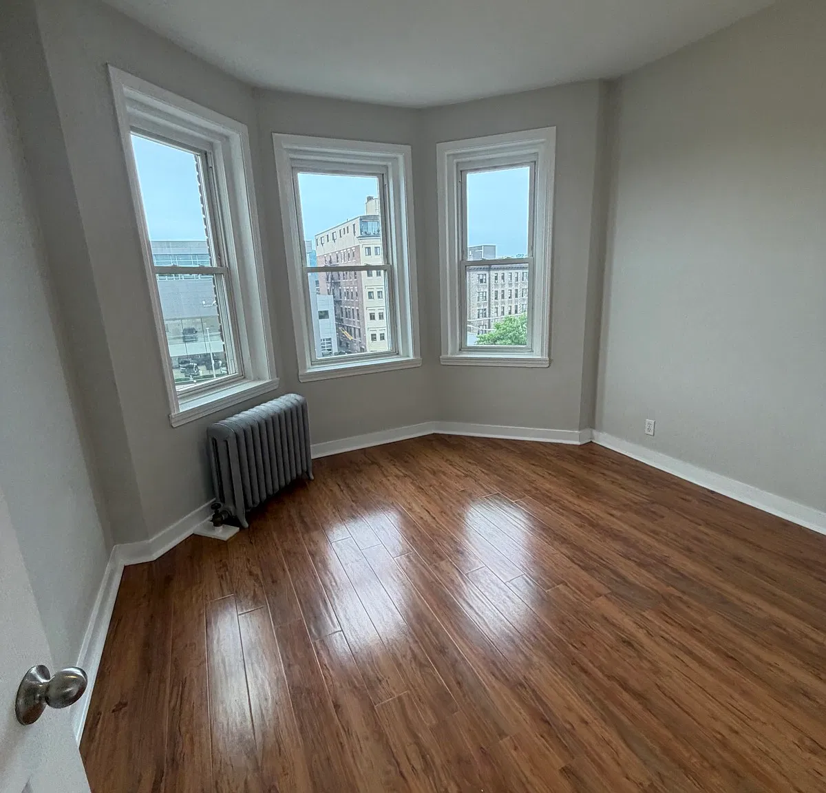 1189 Commonwealth Avenue Apartments — Photo 1