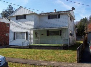 19 Cherry St, Richwood, WV