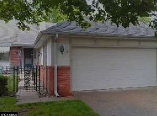 7300 Oldpost Rd #16, Lincoln, NE 68506