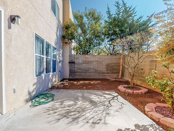 5th image of 11304 Campo Del Oso Ave NE
