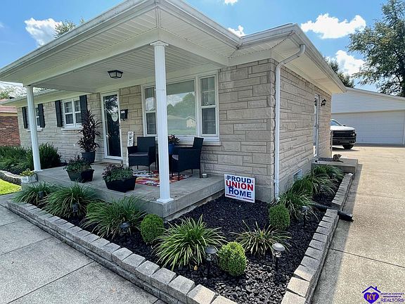 2nd image of 5606 Alicante Ln