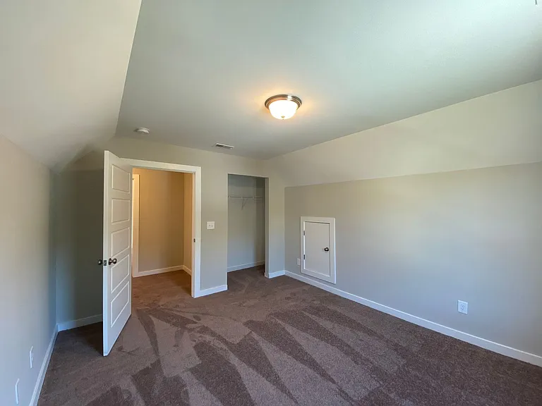 7937 Saint James Dr — Photo 26